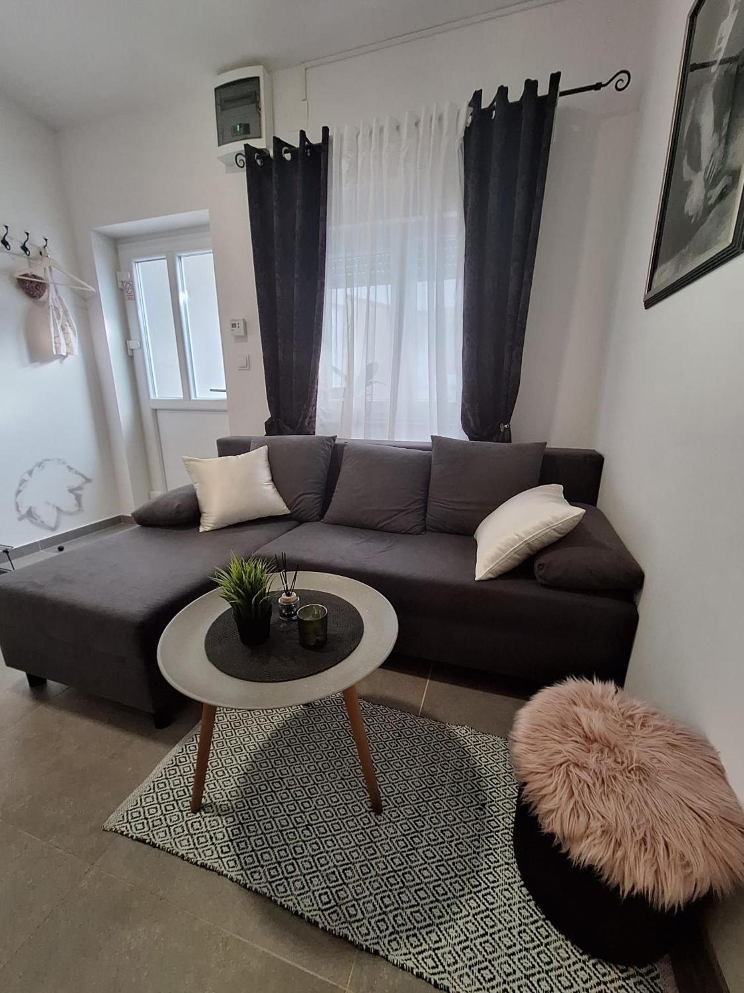 Studio Apartmani Louis I Lola Zagreb Exterior foto