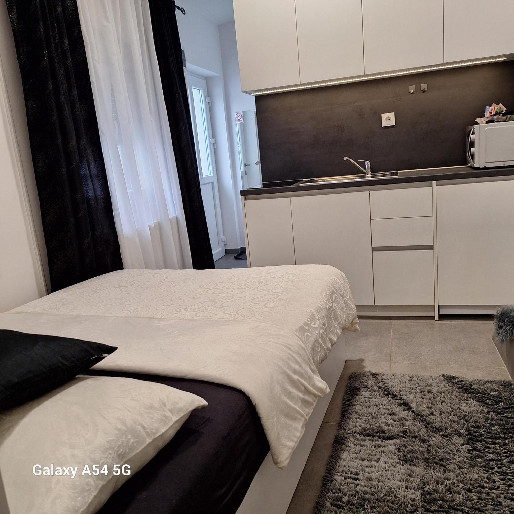 Studio Apartmani Louis I Lola Zagreb Exterior foto